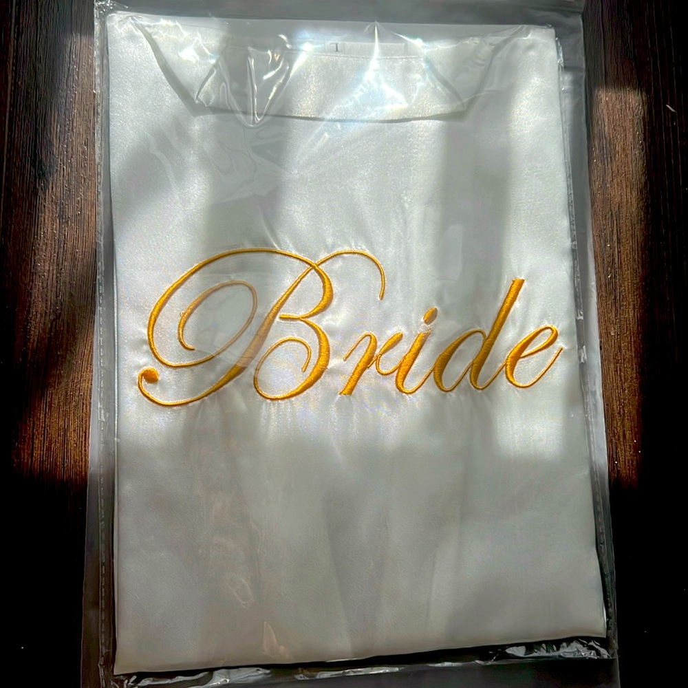 Bride kimono robe